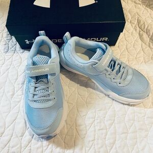 Under Armour Kids Light Blue Athletic Sneakers with Velcro Strap